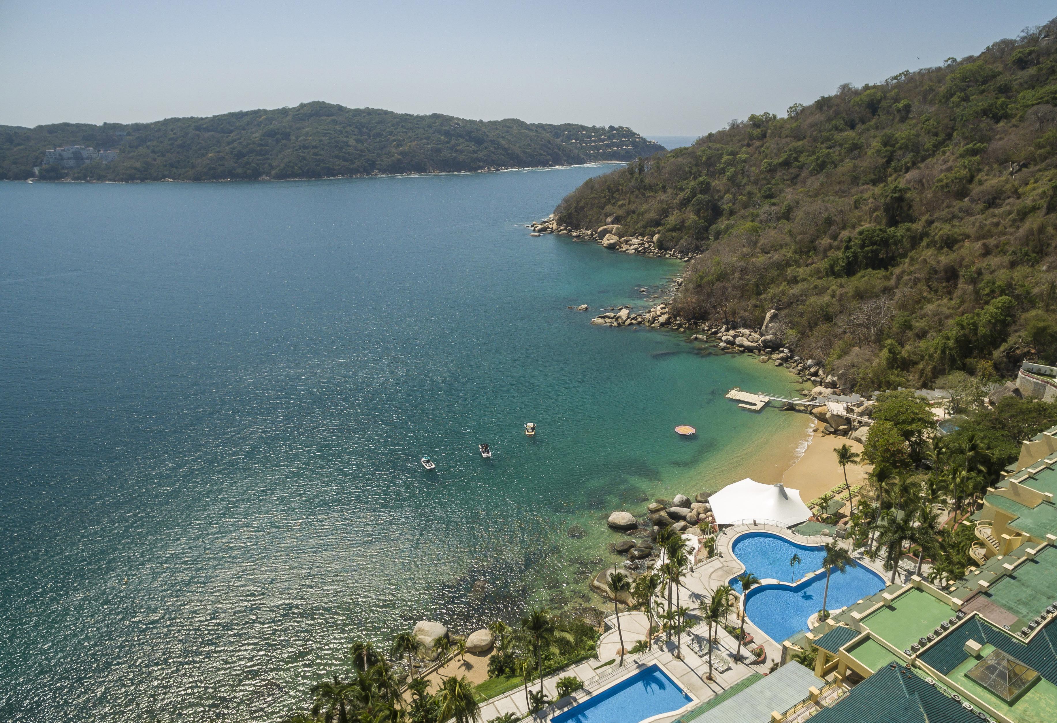 Camino Real Acapulco Diamante Hotel Exterior foto Aerial view of the resort